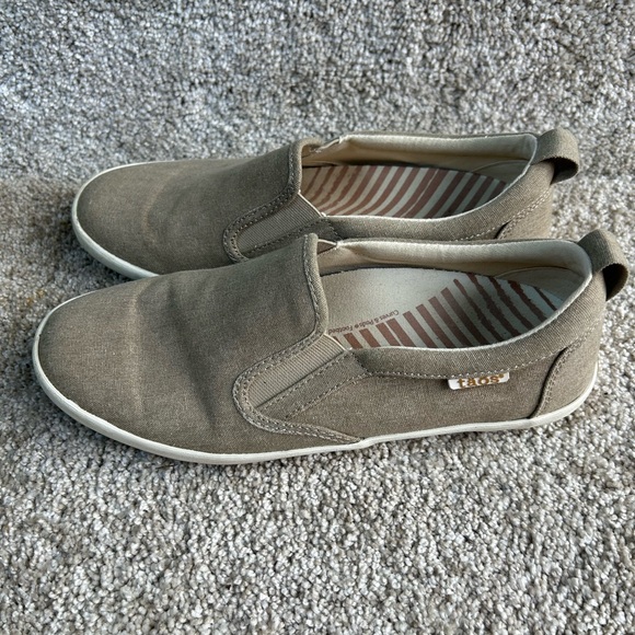 Taos Beige Dandy Canvas Slip On Shoes Womens Size 8.5 Loafers - Picture 3 of 9